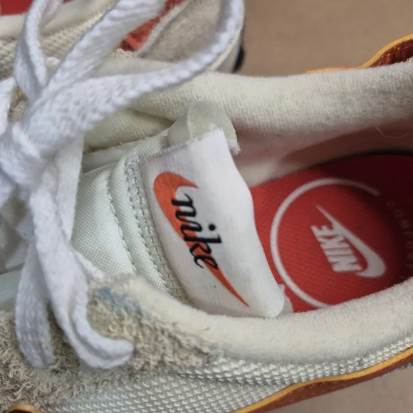 Nike Women's Sneakers in Cream and Orange - Picture 3 of 12